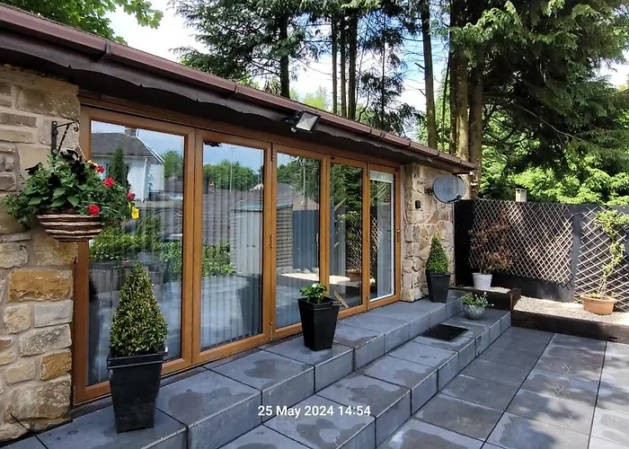 Dean Clough Lodge - Contemporary Self Contained Studio